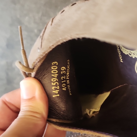 Fly London lace up grey short heel Oxford size 39 - Picture 8 of 9